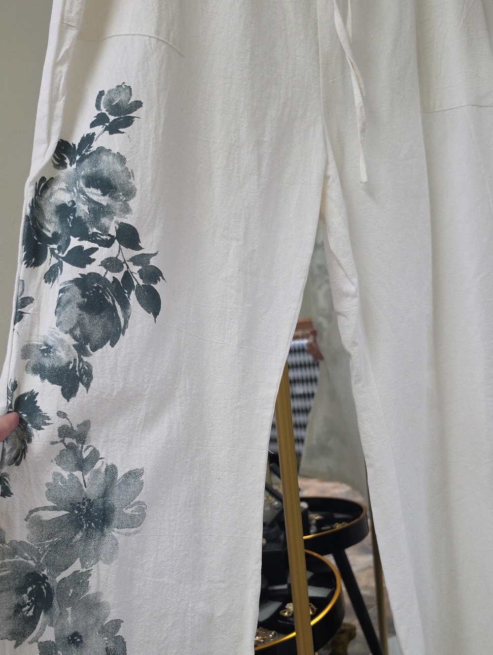 White Linen Wide-Leg Pants with Blue Floral Print - Picture 6 of 10